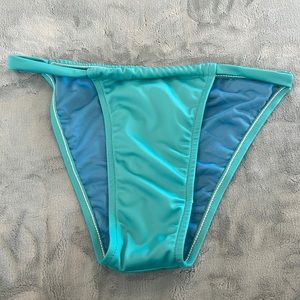 NWT Ujena bikini bottoms